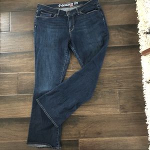Denizen Boot Cut Stretch Jeans